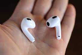 Seamless Harmony: How AirPods Redefine Wireless Audio for Android Users”