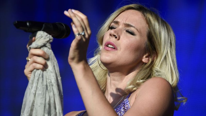 Joss Stone Reveals She’s Married to American Musician in Intimate Ceremony